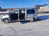 Begagnad VW Caddy Maxi 109 HK (80 kW) 2014 Silver Minibuss