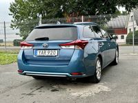 begagnad Toyota Auris Hybrid Auris