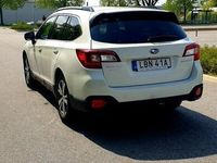 begagnad Subaru Outback 2.5 4WD Lineartronic Euro 6