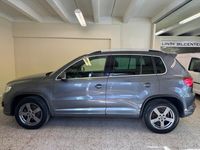 begagnad VW Tiguan 2.0 TDI 4-M 177hk R-Line, Drag, D-Värmare