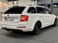 Begagnad Skoda Octavia Ambition 105 HK (77 kW) 2013 Vit Halvkombi