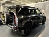 Begagnad Land Rover Defender HSE Dynamic 200 HK (147 kW) 2024 Grå SUV
