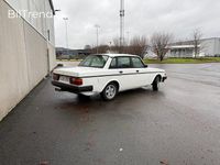 Begagnad Volvo 240 155 HK (114 kW) 1983 Vit Sedan