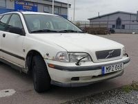 Begagnad Volvo V40 105 HK (77 kW) 1999 Kombi