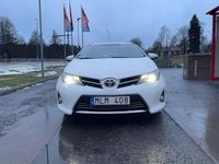 Begagnad Toyota Auris Touring Sports Executive 124 HK (91 kW) 2013 Kombi