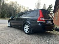 begagnad Volvo V70 D2 Kinetic Euro 5