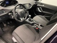 begagnad Peugeot 308 SW 1.2 e-THP Active Euro 6 2019, Halvkombi