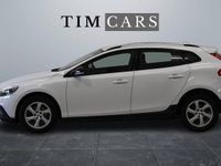 Begagnad Volvo V40 CC 117 HK (86 kW) 2015 Vit Kombi