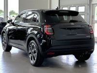 Begagnad Fiat 600 La Prima 101 HK (74 kW) 2023 Svart SUV