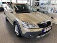 Begagnad Skoda Octavia Scout 140 HK (102 kW) 2011 Brun Kombi