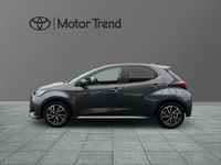 Begagnad Toyota Yaris Hybrid Active 117 HK (86 kW) 2022 Grå