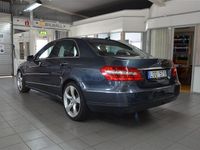 Begagnad Mercedes E200 136 HK (100 kW) 2011 Mörkgrå Sedan