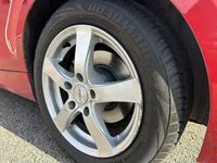 Begagnad BMW 118 143 HK (105 kW) 2010 Röd Halvkombi