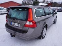 Begagnad Volvo V70 Momentum 163 HK (119 kW) 2011 Grå Kombi