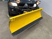 Begagnad Mitsubishi Pajero Sport 170 HK (125 kW) 2005 Mörkgrå SUV