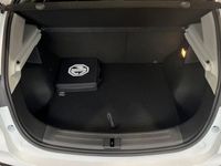begagnad MG ZS EV LUX 70 KWH 100 mån 2023, SUV