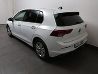 Begagnad VW Golf VIII 110 HK (80 kW) 2022 Vit Halvkombi