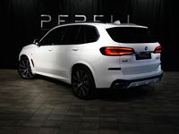 begagnad BMW X5 xDrive40i M-Sport 340hk /Panorama/22" Individual