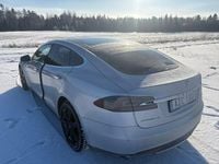 Begagnad Tesla Model S 311 kW (423 HK) 2015 Silver Halvkombi