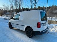 Begagnad VW Caddy 123 HK (90 kW) 2018 Vit Minibuss