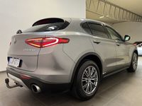 begagnad Alfa Romeo Stelvio 2.0 T Q4 201hk Navi/Bkamera/Krok/Nyservad