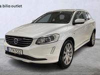Begagnad Volvo XC60 Ocean Race 181 HK (133 kW) 2015 Vit SUV