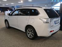 Begagnad Mitsubishi Outlander 203 HK (149 kW) 2014 Vit SUV