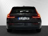 Begagnad Volvo V60 163 HK (119 kW) 2023 Kombi