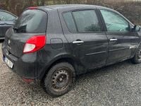 Begagnad Renault Clio R.S. 75 HK (55 kW) 2011 Halvkombi