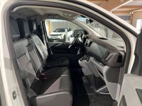 begagnad Peugeot Expert L2 PRO 2.0 BlueHDi Aut - Drag, Värmare 2020, Transportbil
