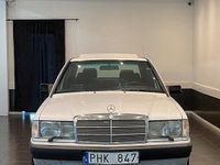 begagnad Mercedes 190 1.8 -1Ägare-Taklucka-SoV-109hk