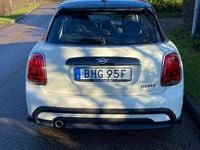 Begagnad Mini Cooper 136 HK (100 kW) 2022 Peppervit Halvkombi