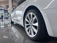 begagnad Tesla Model 3 Long Range AWD 2020, Halvkombi