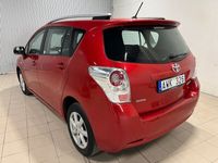 begagnad Toyota Verso 1.8 Valvematic 7 Sits Vinterdäck Kamkedja