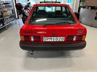 begagnad Ford Escort 3-dörrars Halvkombi 1.6 i 90hk SAMLAROBJEKT