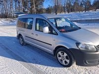 Begagnad VW Caddy Maxi 109 HK (80 kW) 2014 Silver Minibuss