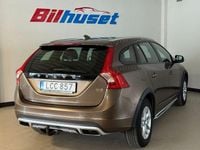 Begagnad Volvo V60 CC Momentum 150 HK (110 kW) 2015 Brun Kombi