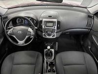 Begagnad Hyundai i30 126 HK (92 kW) 2008 Röd Kombi