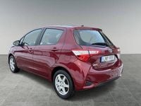 Begagnad Toyota Yaris Active 102 HK (75 kW) 2019 Röd Halvkombi