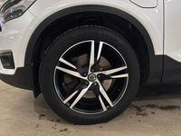 Begagnad Volvo XC40 R-Design 262 HK (192 kW) 2020 Vit SUV
