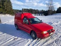 Begagnad VW Caddy 60 HK (44 kW) 2003 Minibuss
