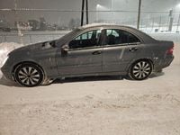 Begagnad Mercedes C180 143 HK (105 kW) 2005