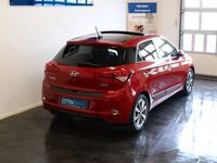 begagnad Hyundai i20 1.4 Automat VÄLUTRUSTAD Nybes Pano Fullserv SV 2016, Halvkombi