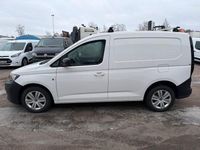 Begagnad VW Caddy 75 HK (55 kW) 2021 Vit Minibuss