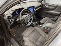 Begagnad Volvo XC40 Core 175 kW (238 HK) 2023 Grå SUV