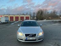 Begagnad Volvo V70 R-Design 230 HK (169 kW) 2012 Metallic grå Kombi