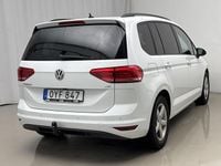 Begagnad VW Touran 110 HK (80 kW) 2016 Vit Minibuss