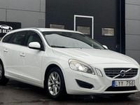 Begagnad Volvo V60 Summum 116 HK (85 kW) 2012 Vit Kombi