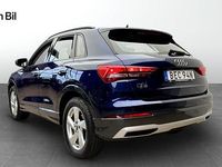 Begagnad Audi Q3 Advanced Plus 150 HK (110 kW) 2022 Navarrablå metallic SUV