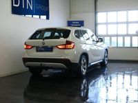 Begagnad BMW X1 177 HK (130 kW) 2010 Vit SUV
